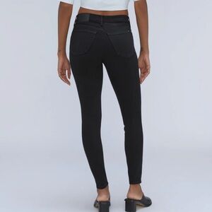 Everlane Women's mid rise, skinny jean 25 ankle washed black
